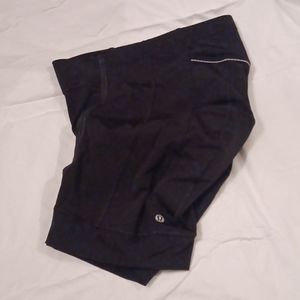 Lululemon padded cycling shorts